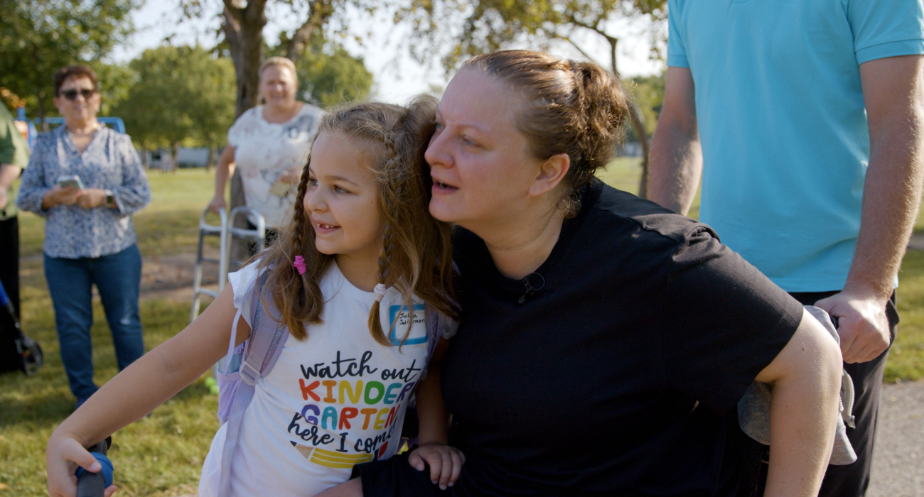 Evelyn with her daughter